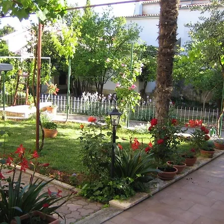 Apartment Ferienwohnung In Mit Meerblick, Balkon, Klimaanlage, W-lan *